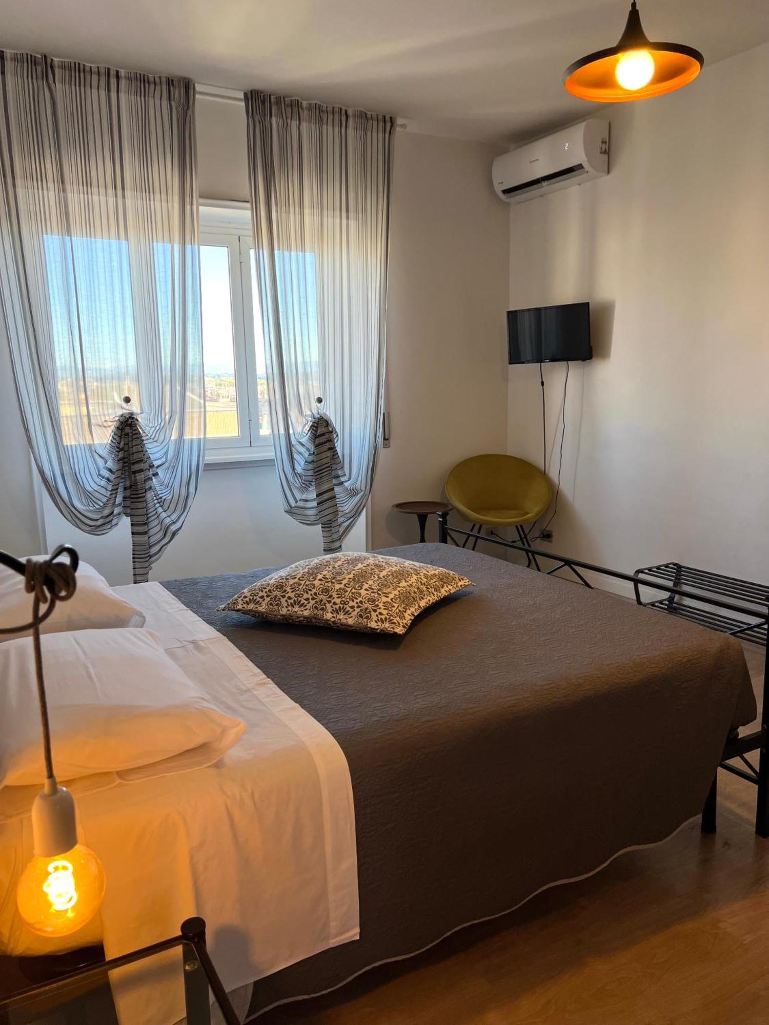 Eufonia Vinyl Friendly Apartment Рим Екстер'єр фото